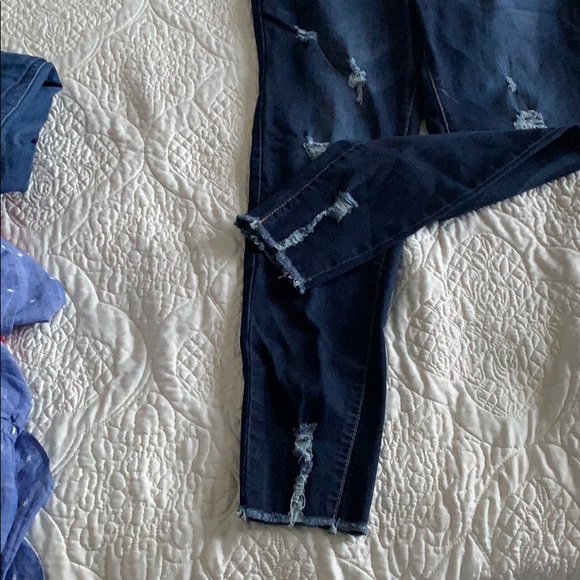 Modern blue jeans size 31 juniors - Picture 3 of 5